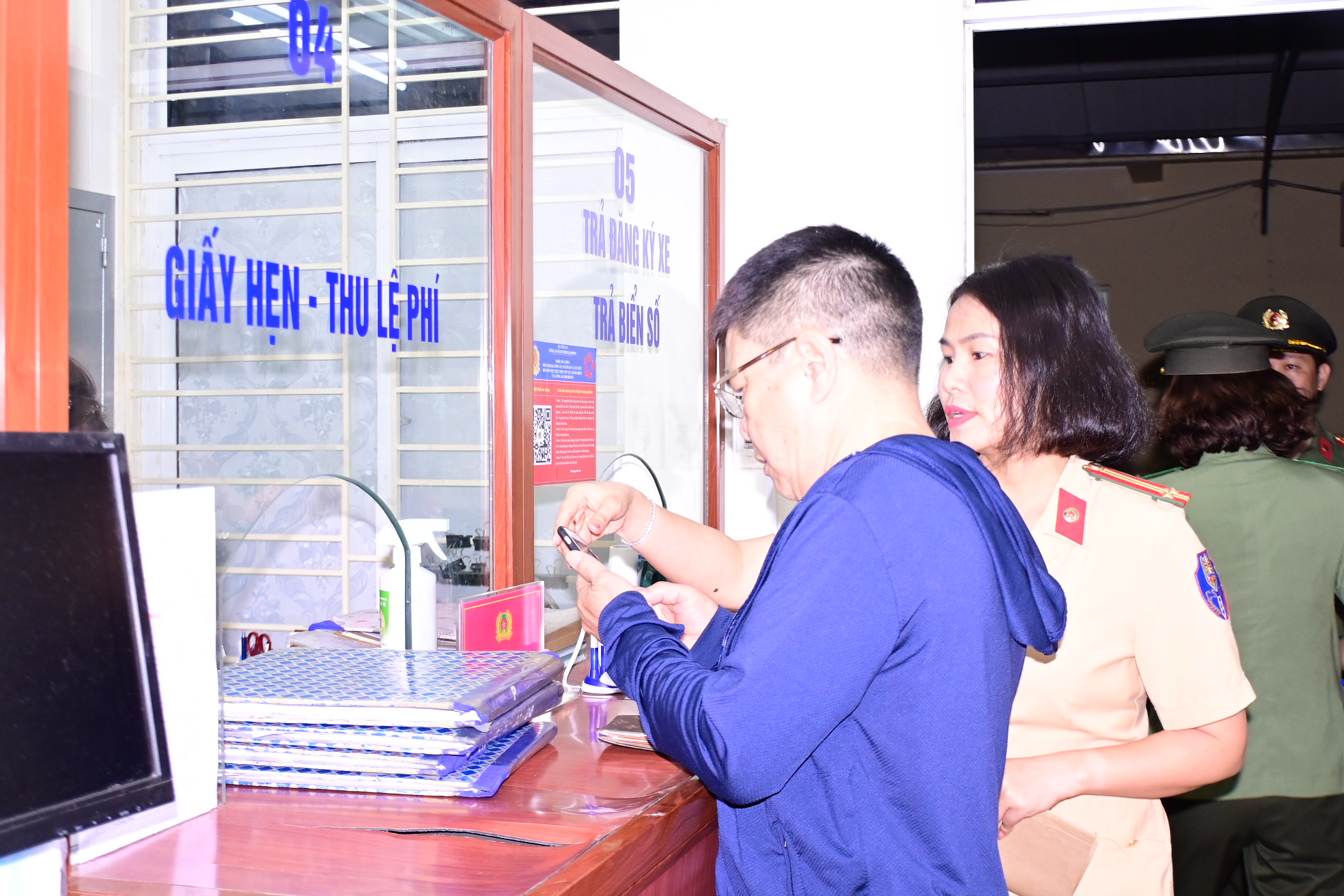 Hướng dẫn liên quan đổi đăng ký xe ô tô khi chuyển nơi cư trú